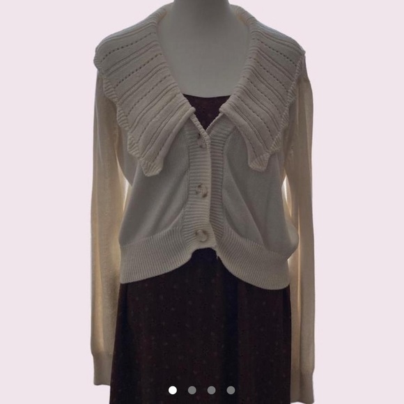 The Dainty Scalloped Edged Sailor Collar Cropped Cream Cardigan - Picture 1 of 4